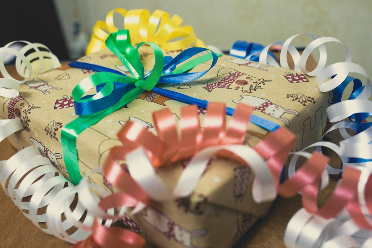 Best Handmade Gift Ideas for Birthdays & Holidays - Anavrin