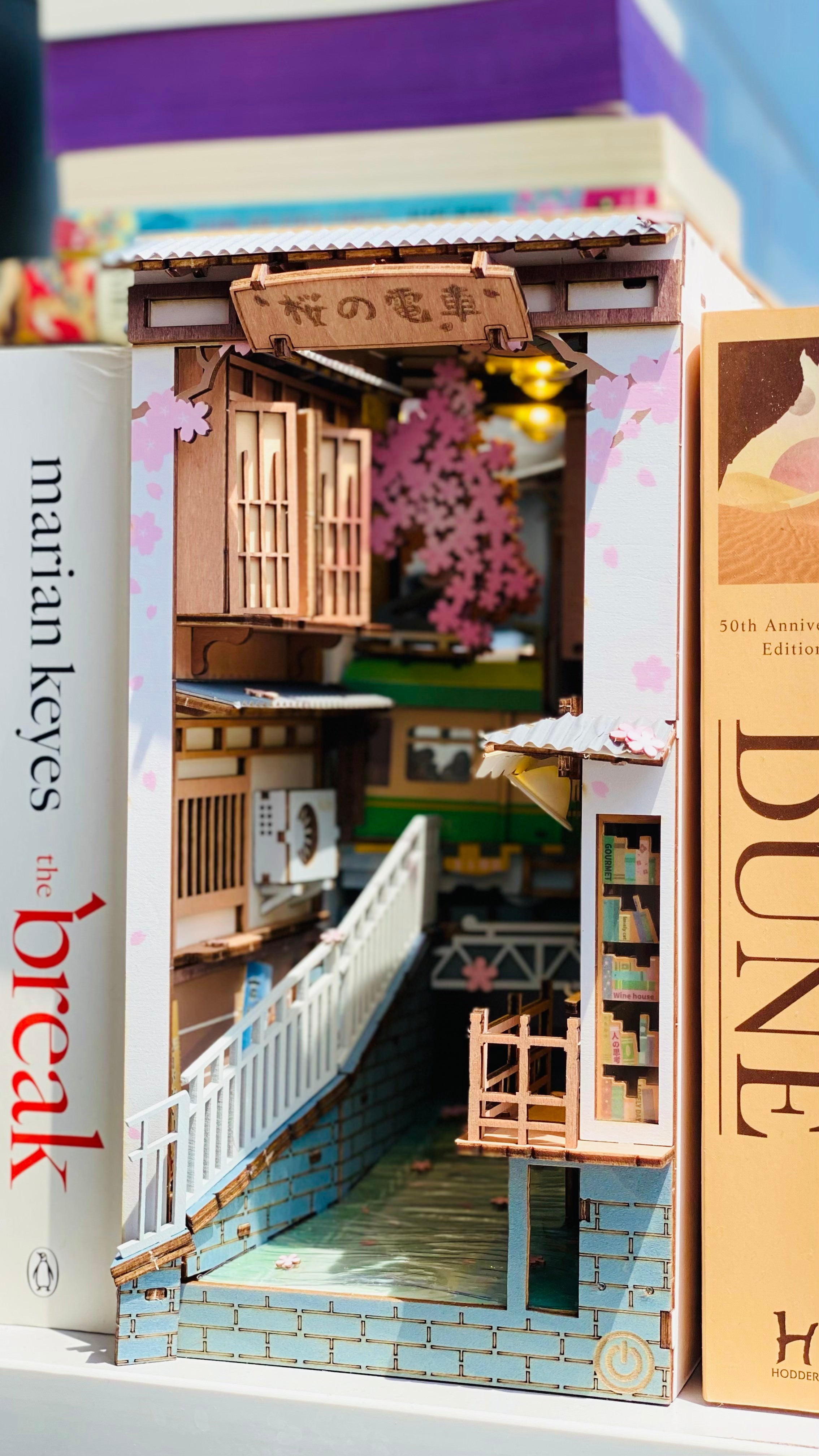  Fsolis DIY Book Nook Kit, Miniature House Kit Book