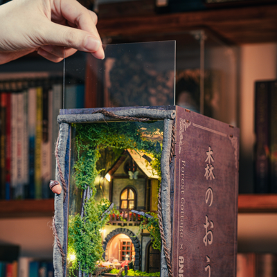 Forest Cottage Book Nook Kit