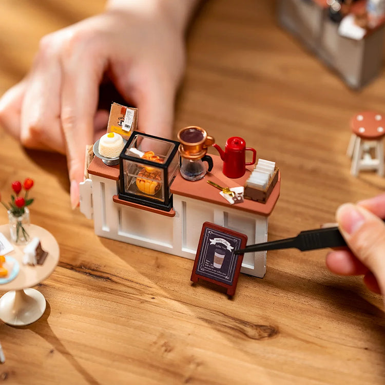 ByAnavrin No.17 Cafe Miniature House DIY Miniature Craft Kit