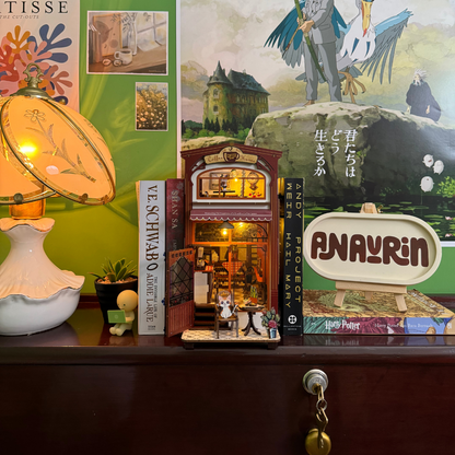 Coffee House DIY Book Nook | Anavrin (Music Box)