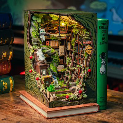Cats Crossing Book Nook Kit