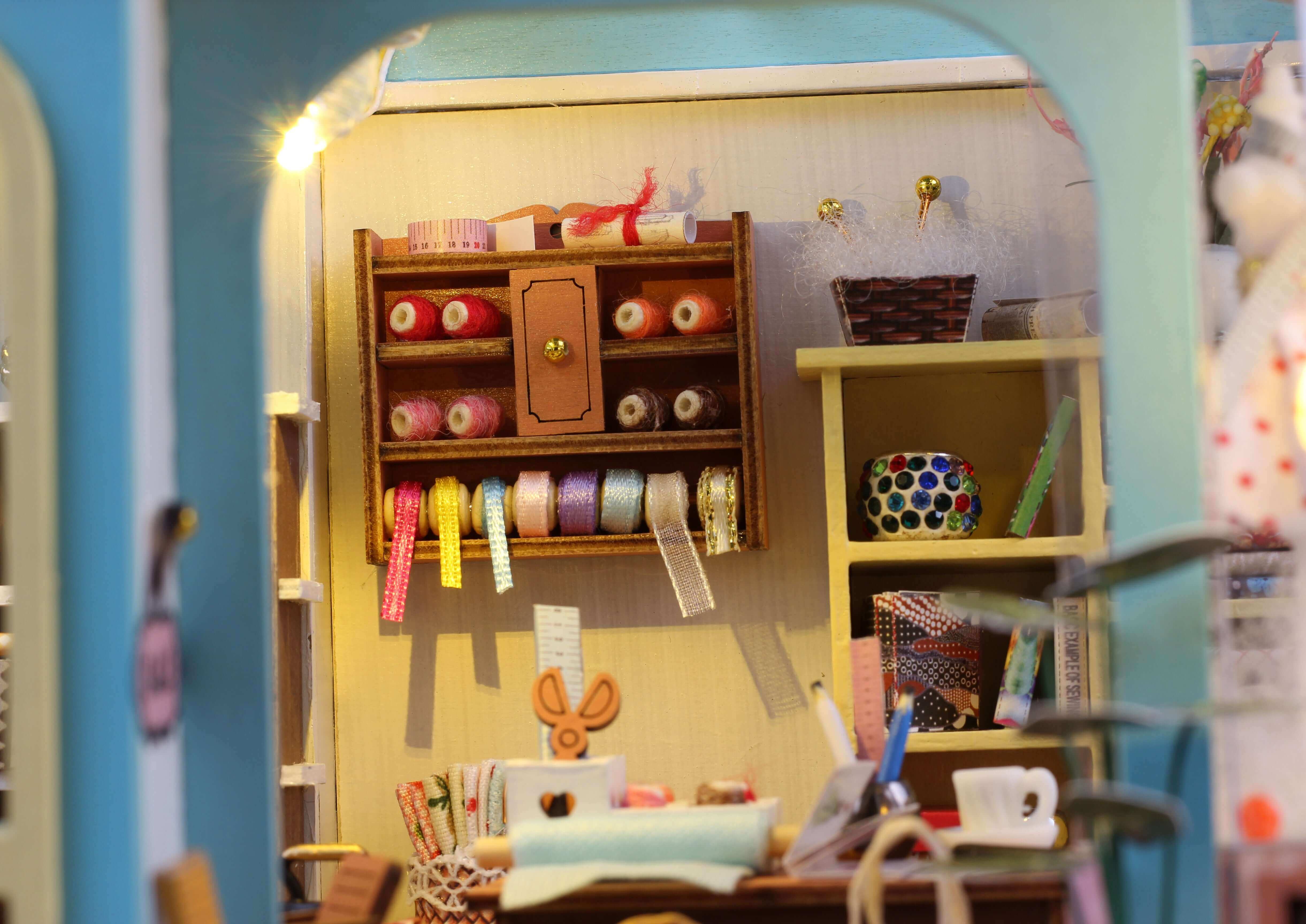 Casa in miniatura fai da te del negozio di sartoria | Anavrin