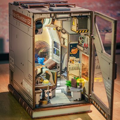 Mars Revelation 62 Book Nook Kit