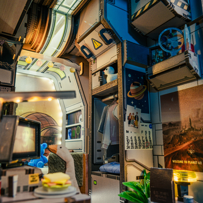 Mars Revelation 62 Book Nook Kit