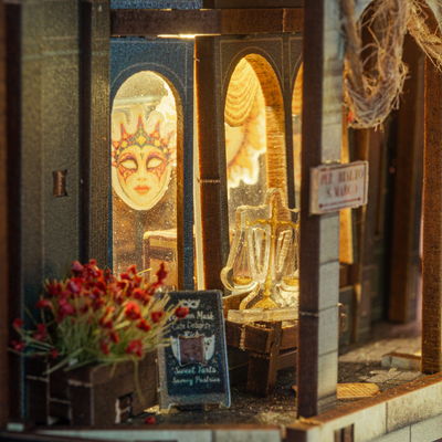 Midnight In Venezia Book Nook Kit