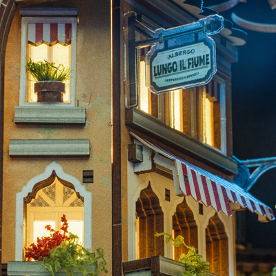 Midnight In Venezia Book Nook Kit