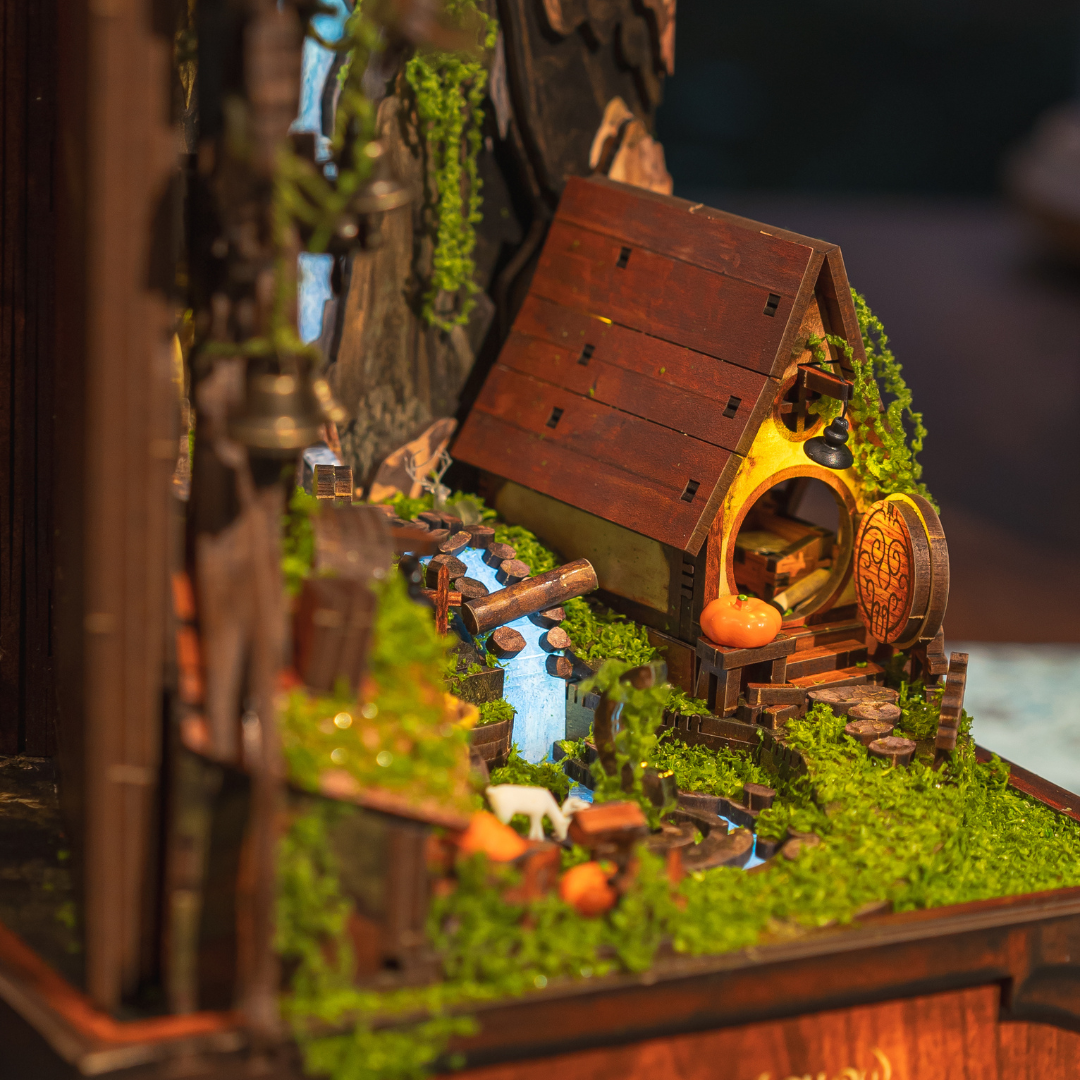 ささやきの谷 ミニチュアハウスキット（オルゴール）｜コレクターズエディション
