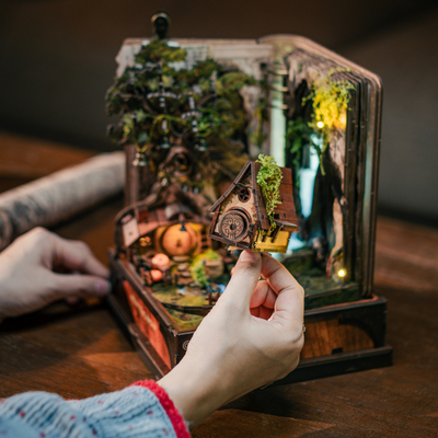 Whispering Hollow DIY Miniature Hus Musikæske Sæt | Begrænset Udgave