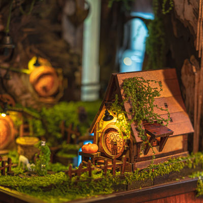 Whispering Hollow DIY Miniature Hus Musikæske Sæt | Begrænset Udgave
