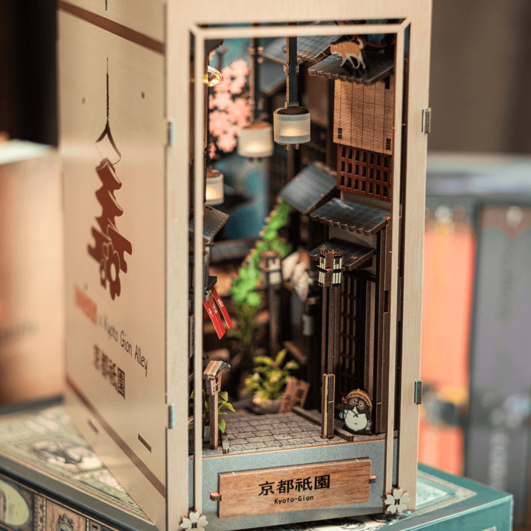 Finished Kyoto Gion Book Nook displayed above a book